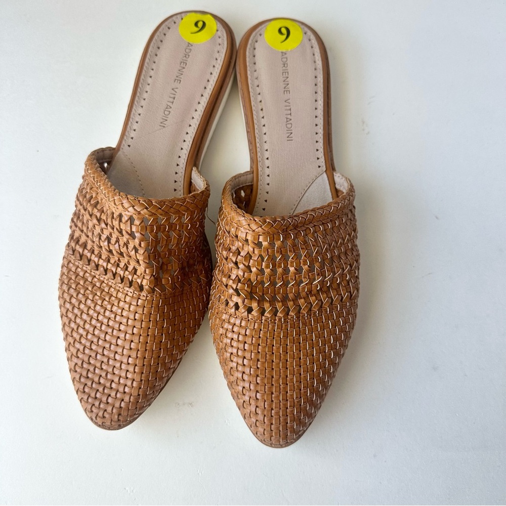 Adrienne Vittadini Nine West Woven Slides - Picture 2 of 5